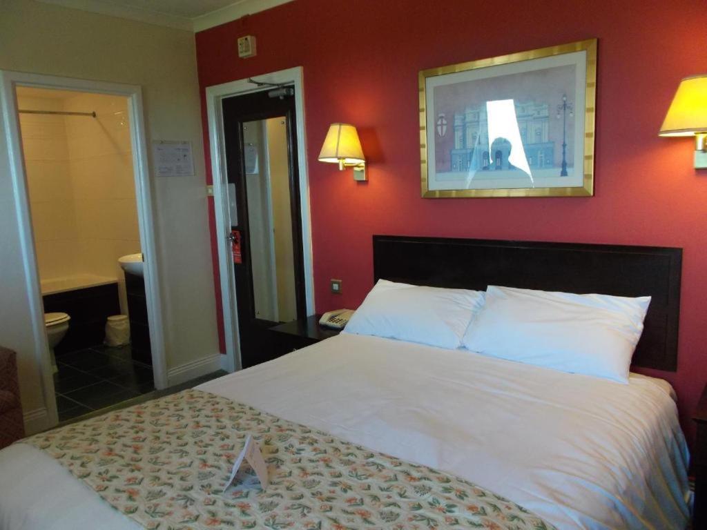 Ox Hotel Carlisle คาร์ลไอเอิล ภายนอก รูปภาพ